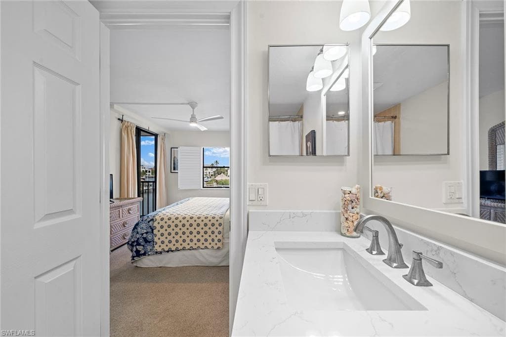 271 Southbay Dr 222, Naples, FL 34108-21