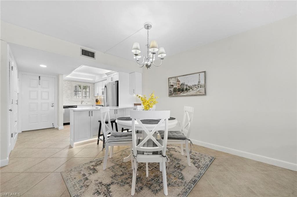 271 Southbay Dr 222, Naples, FL 34108-32