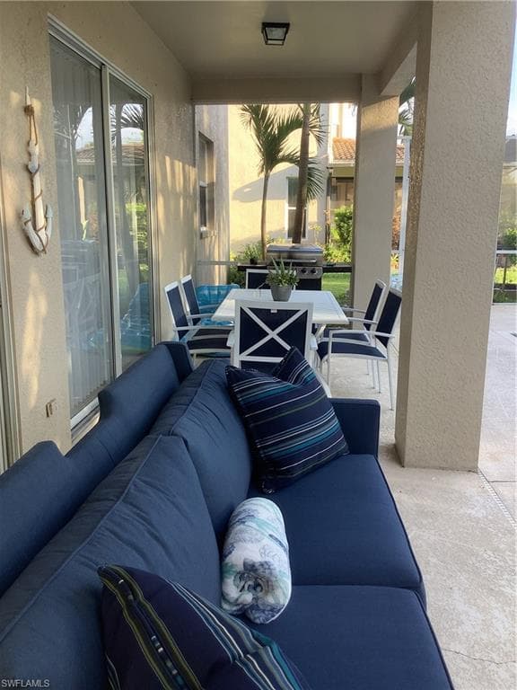 8299 Laurel Lakes Blvd, Naples, FL 34119-20