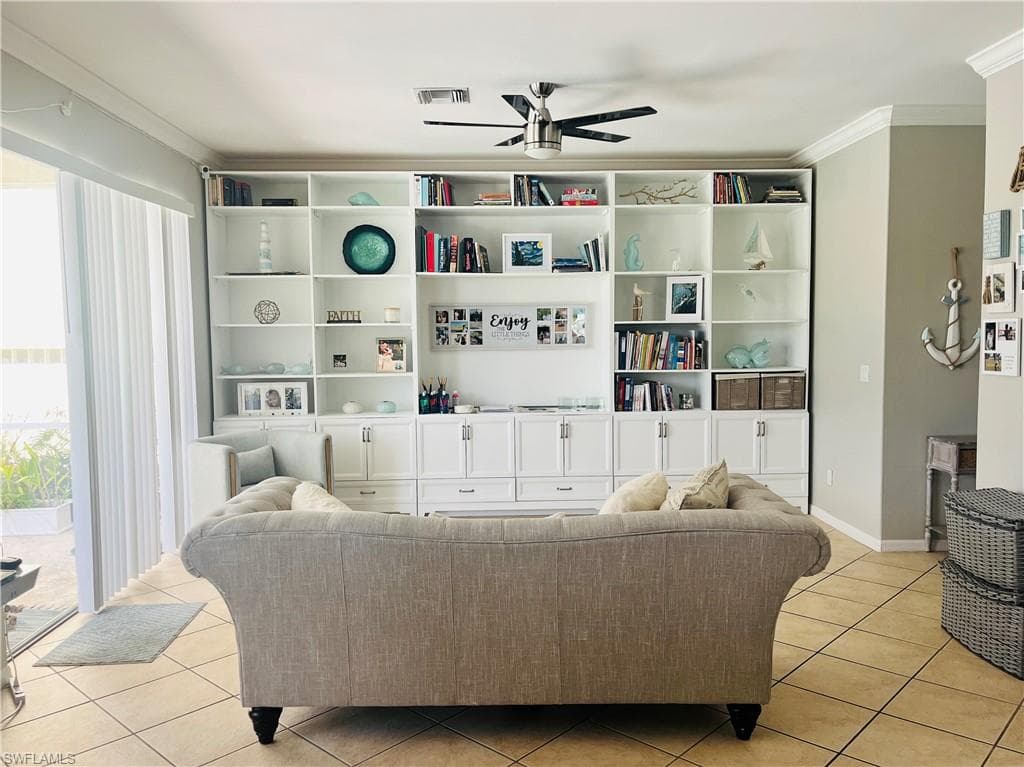 8299 Laurel Lakes Blvd, Naples, FL 34119-4