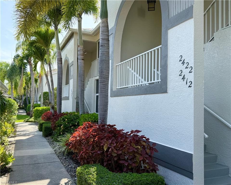 7635 Arbor Lakes Ct 2422, Naples, FL 34112-4