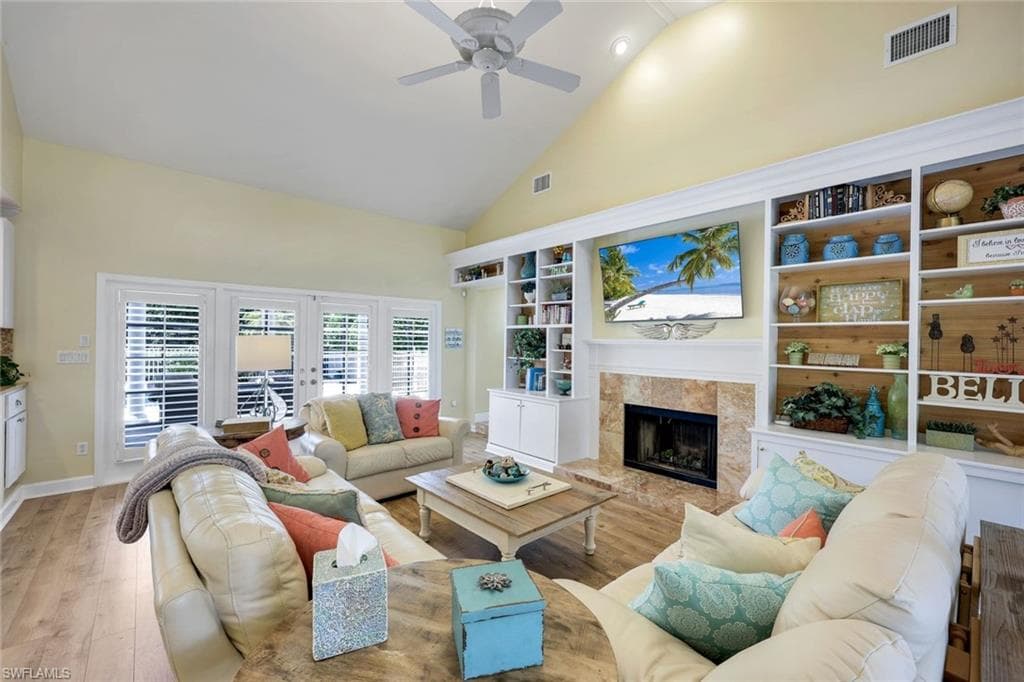 13033 Coco Plum Ln, Naples, FL 34119-9