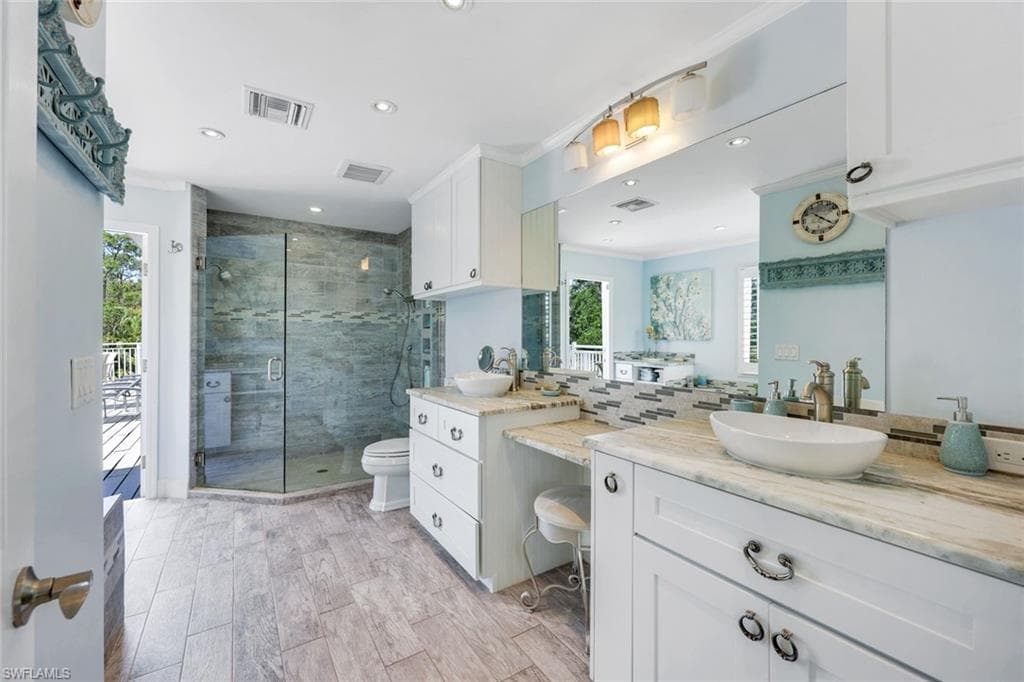 13033 Coco Plum Ln, Naples, FL 34119-15