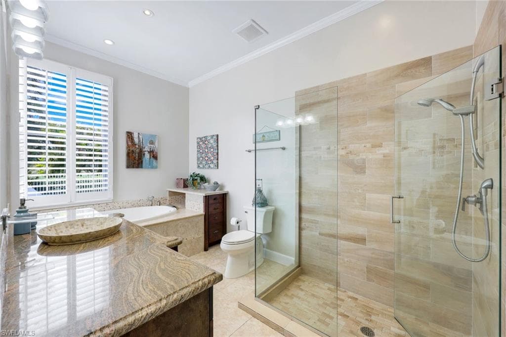 13033 Coco Plum Ln, Naples, FL 34119-24