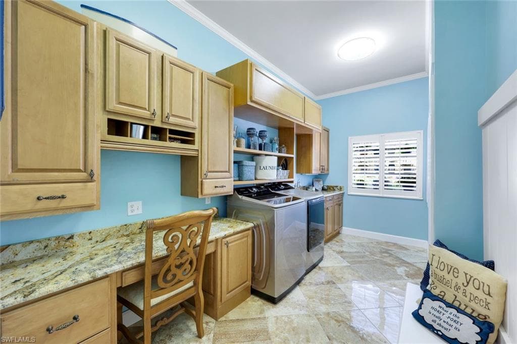 13033 Coco Plum Ln, Naples, FL 34119-25