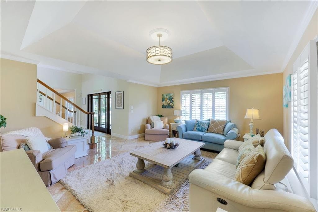 13033 Coco Plum Ln, Naples, FL 34119-4