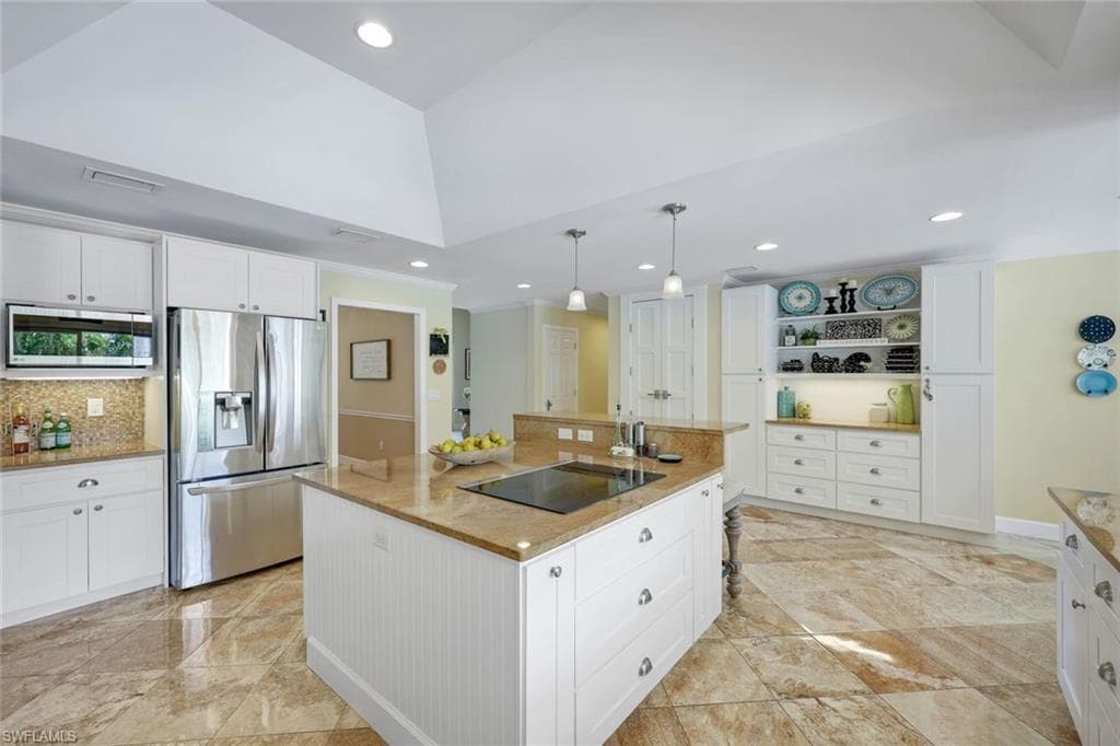13033 Coco Plum Ln, Naples, FL 34119-7