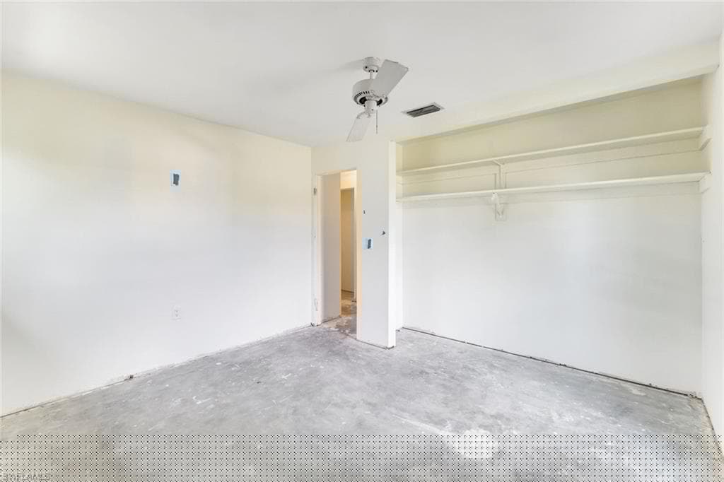 16 Kings Rd A16, Naples, FL 34112-14