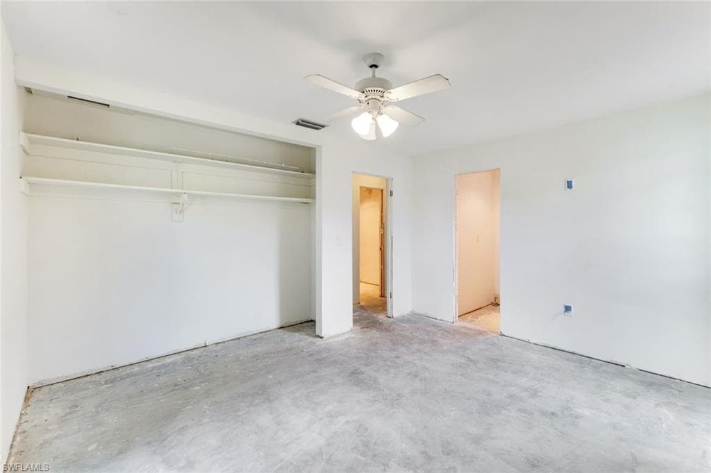 16 Kings Rd A16, Naples, FL 34112-15