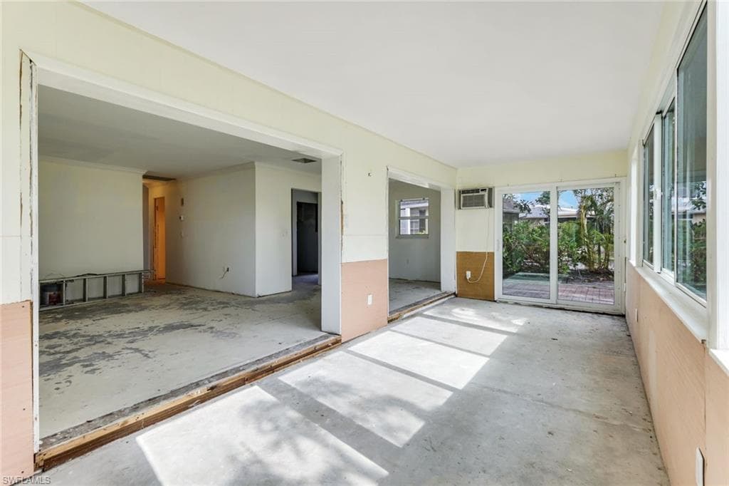 16 Kings Rd A16, Naples, FL 34112-21