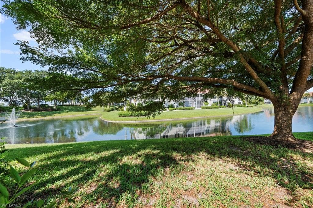 5045 Cedar Springs Dr 104, Naples, FL 34110-7