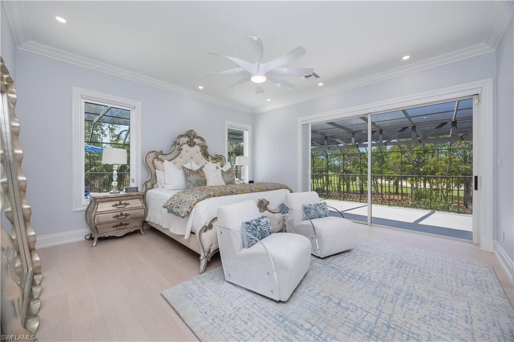 336 Edgemere Way E, Naples, FL 34105-14