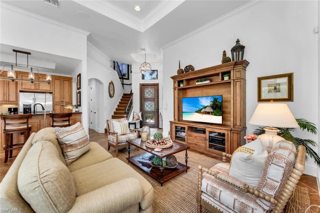 7996 Cordoba Pl, Naples, FL 34113-4