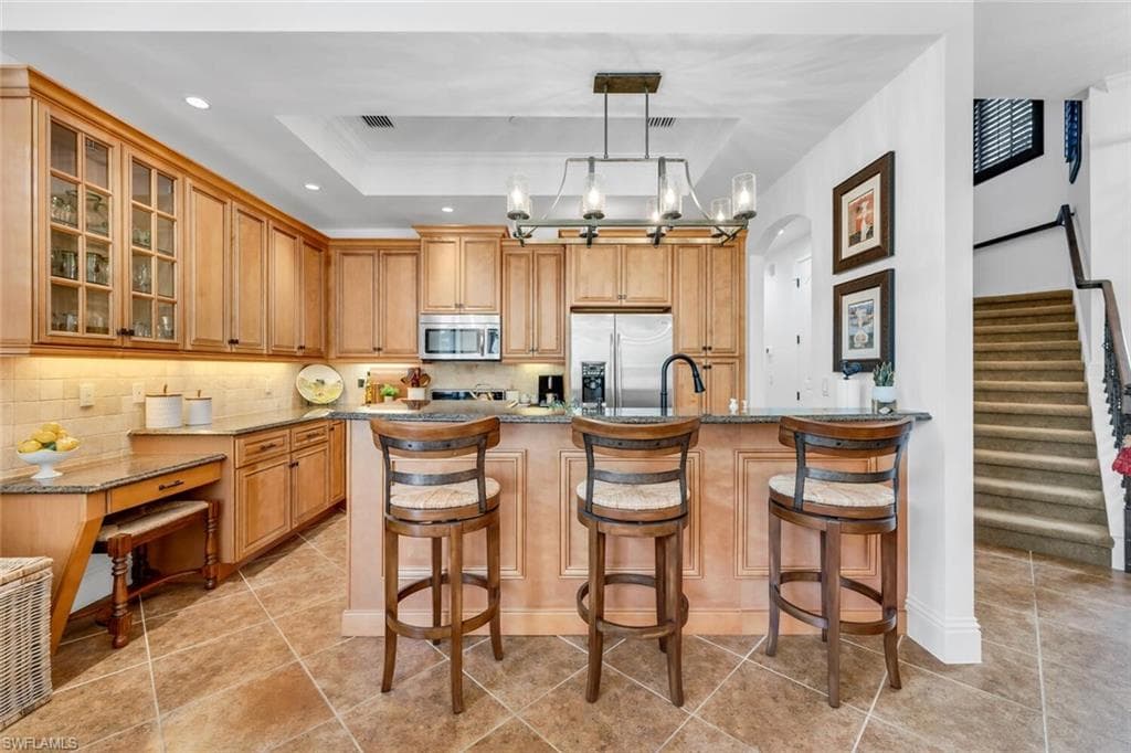 7996 Cordoba Pl, Naples, FL 34113-6
