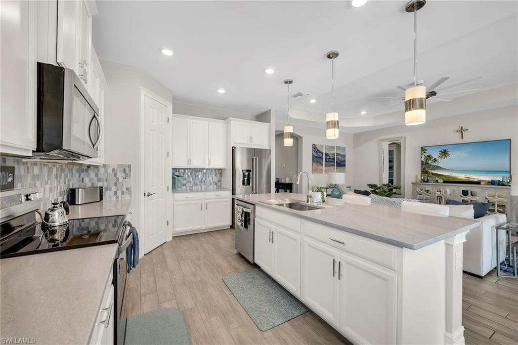 18718 Lake Hammock Dr, Naples, FL 34112-12