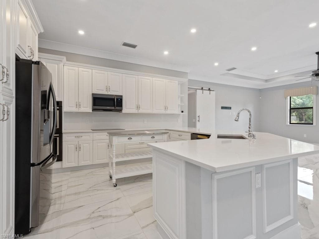 2538 4th Ave NE, Naples, FL 34120-11