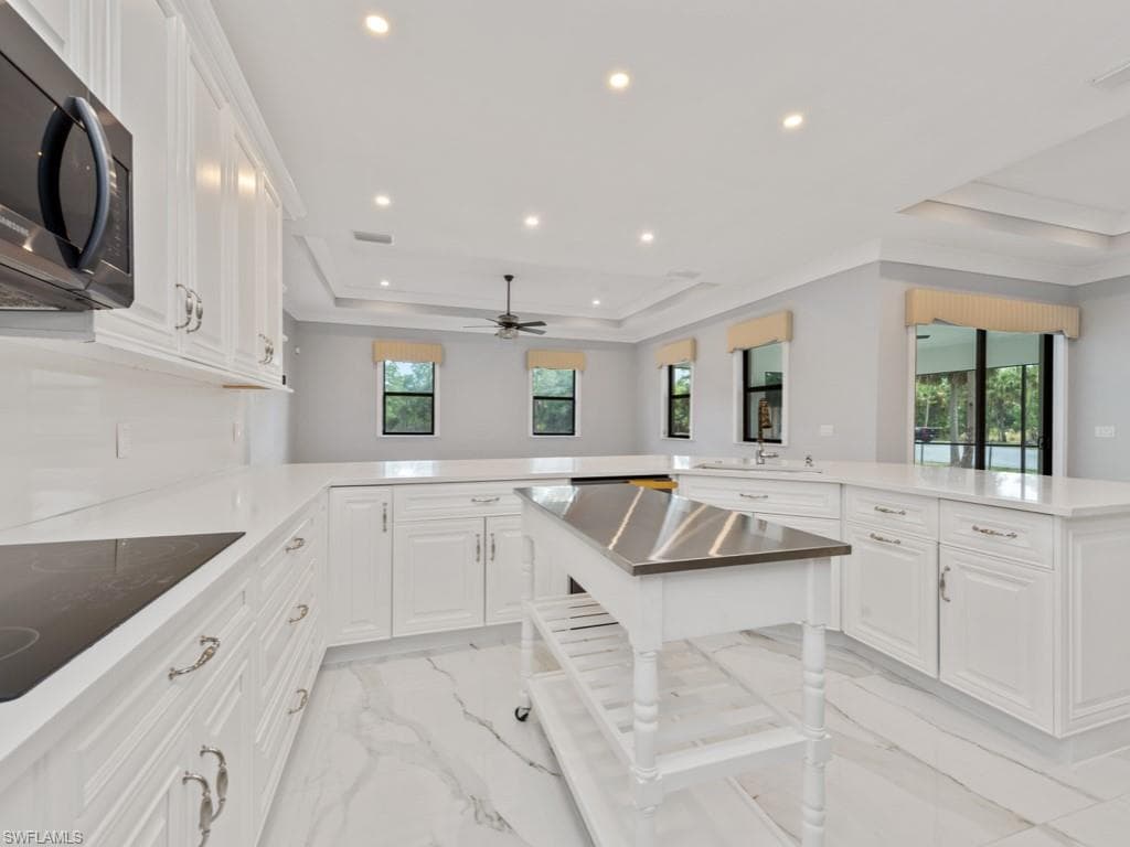 2538 4th Ave NE, Naples, FL 34120-12