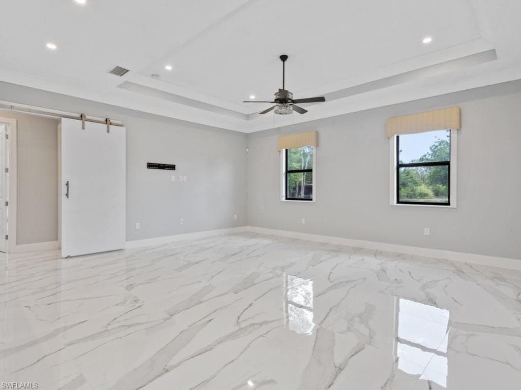 2538 4th Ave NE, Naples, FL 34120-15