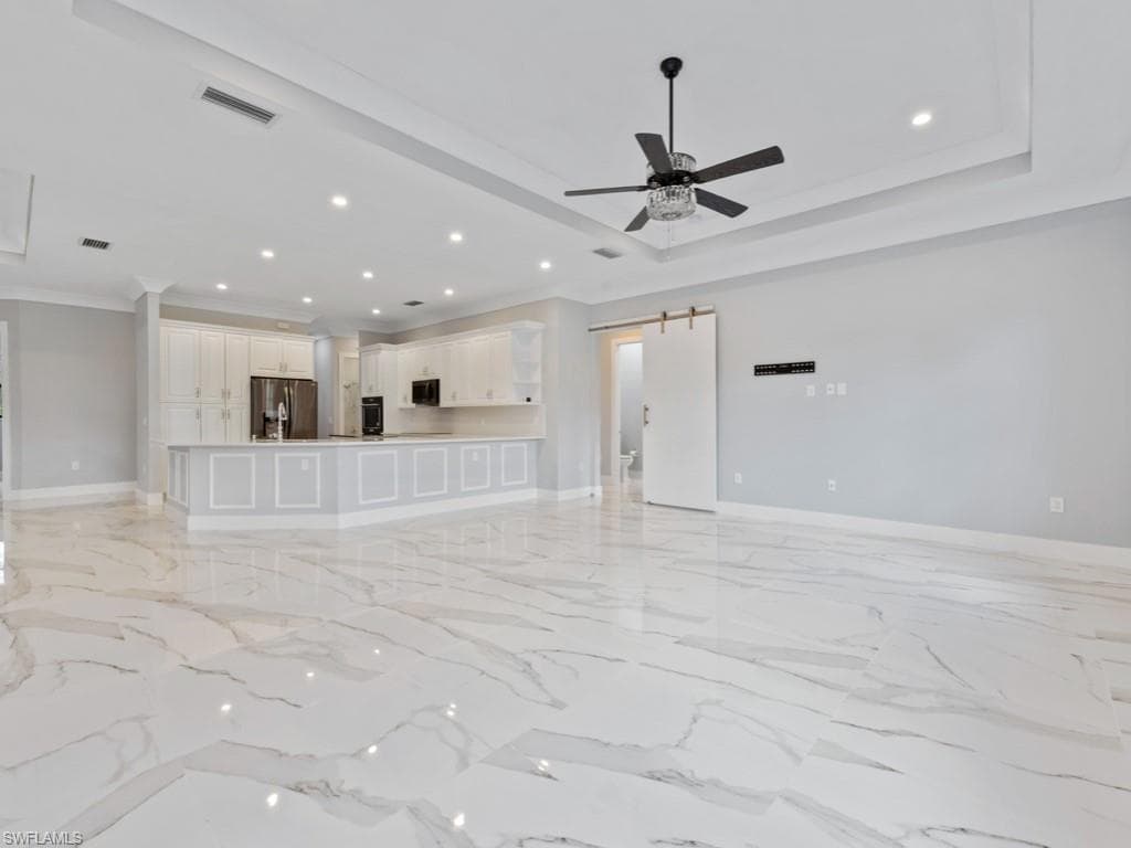 2538 4th Ave NE, Naples, FL 34120-16