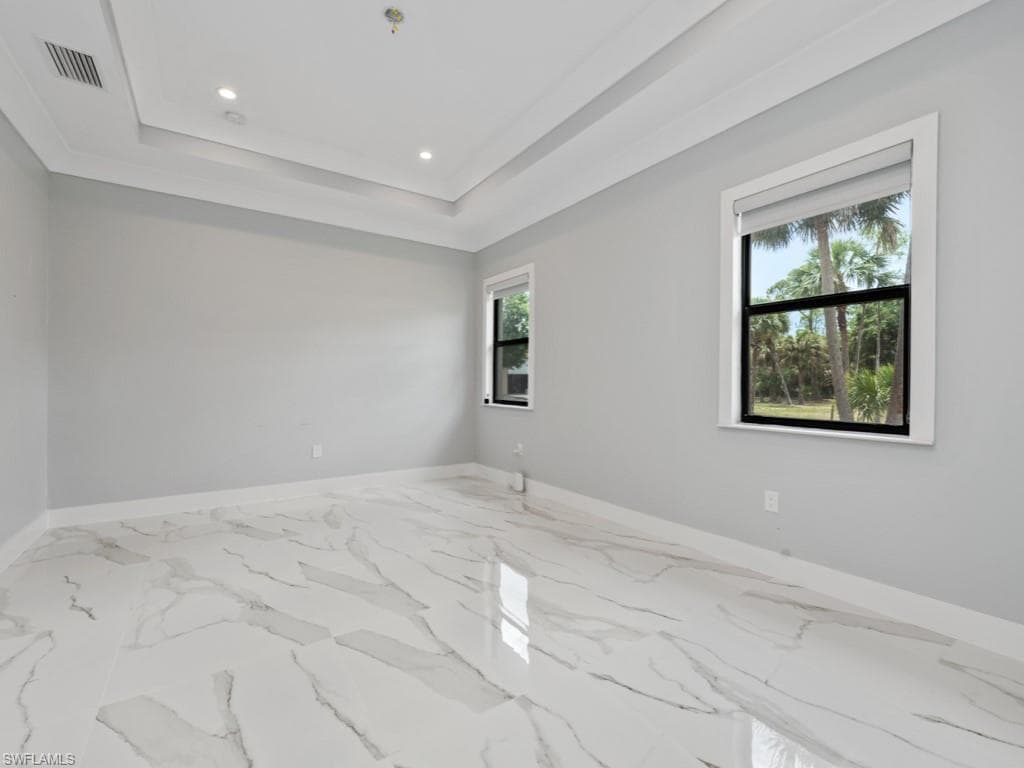 2538 4th Ave NE, Naples, FL 34120-20