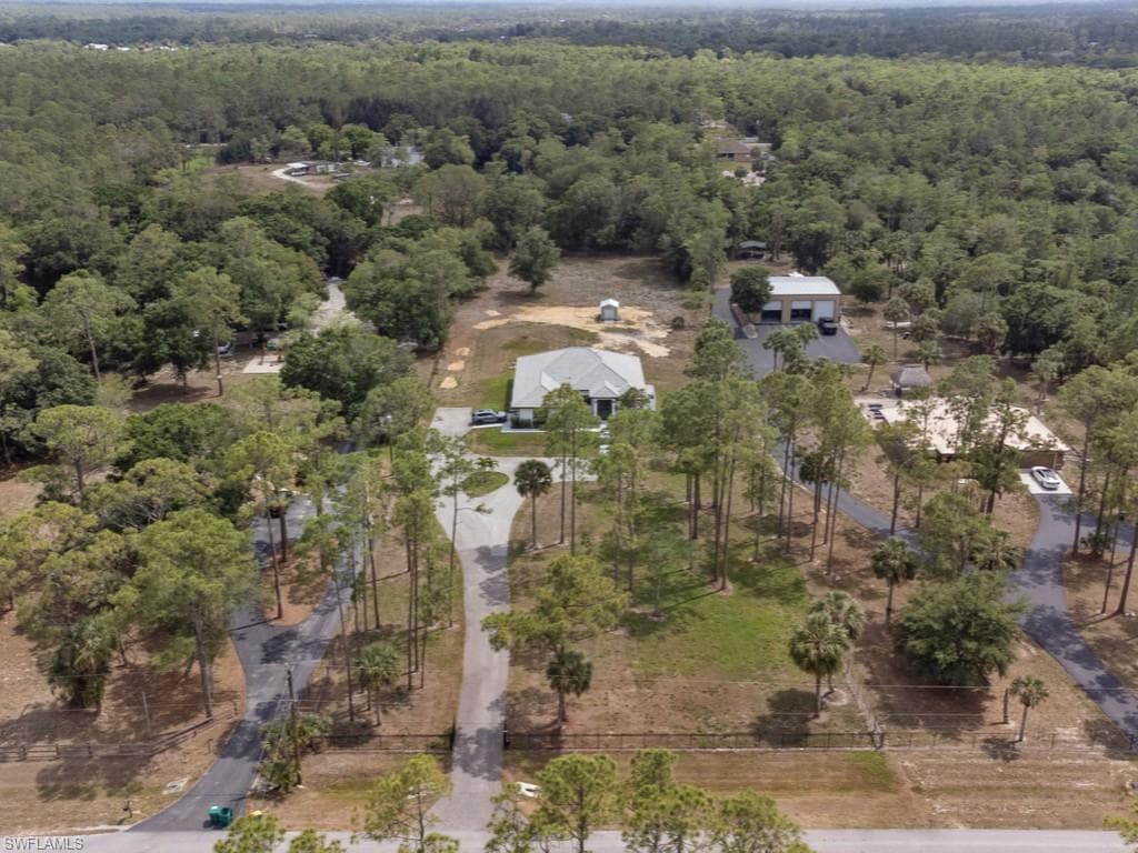 2538 4th Ave NE, Naples, FL 34120-3