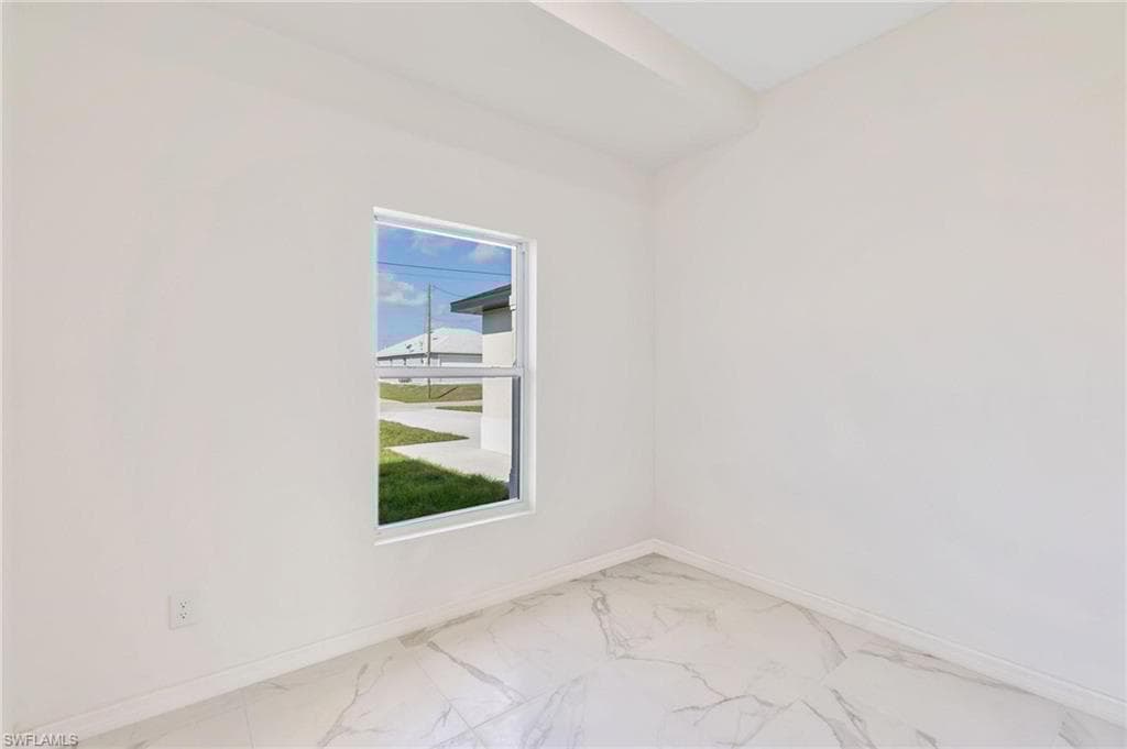 2903 Donald Ave S, Lehigh Acres, FL 33976-16