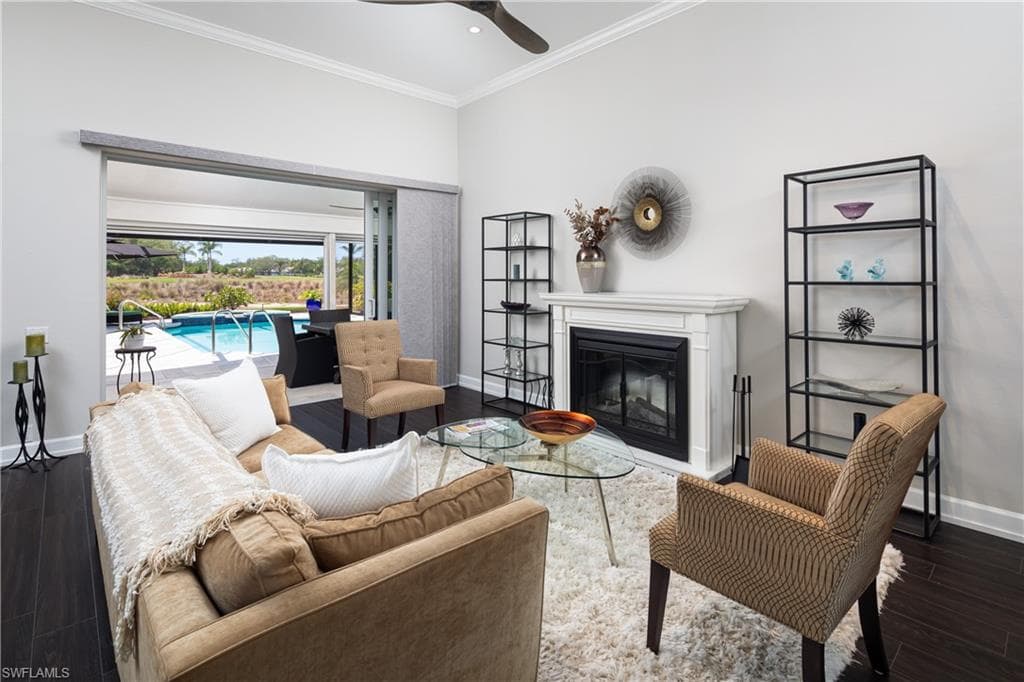 233 Monterey Dr, Naples, FL 34119-4