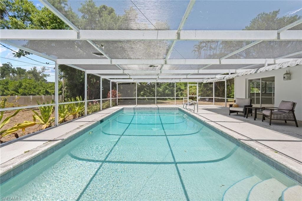 10300 Mcgregor Blvd, Fort Myers, FL 33919-23