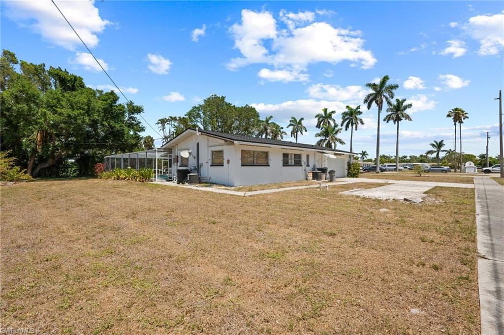 10300 Mcgregor Blvd, Fort Myers, FL 33919-30