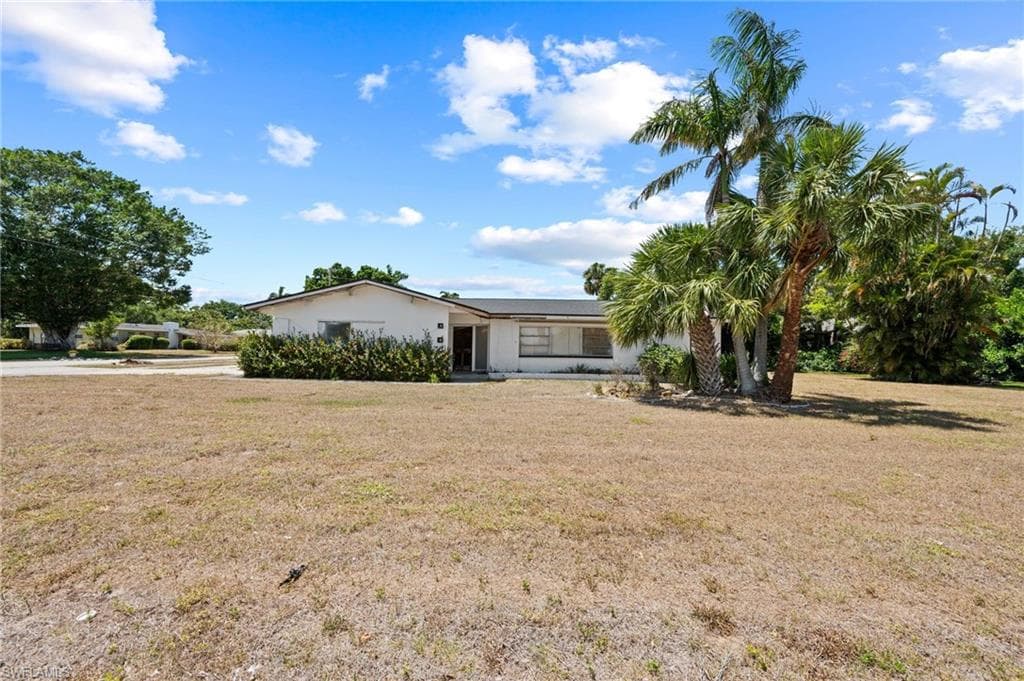 10300 Mcgregor Blvd, Fort Myers, FL 33919-31