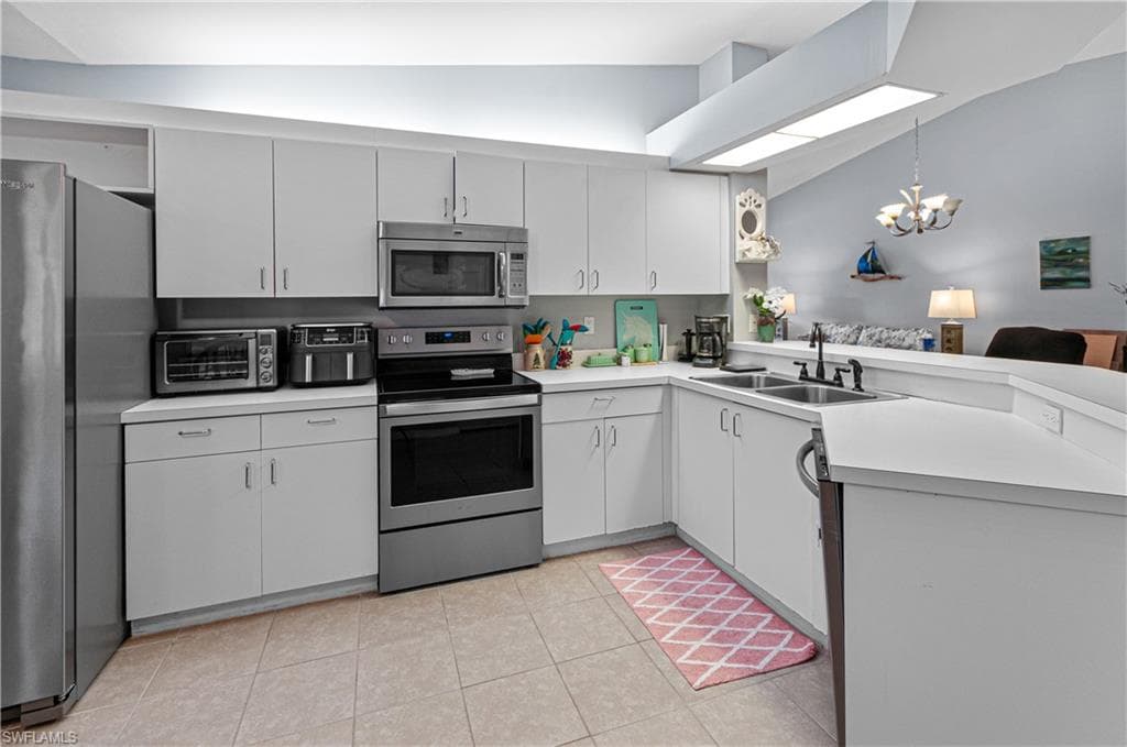 2440 Old Groves Rd C201, Naples, FL 34109-12