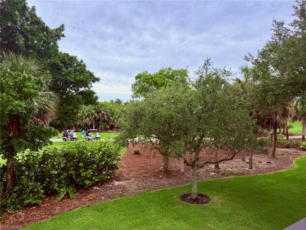 1252 Rialto Way 202, Naples, FL 34114-17