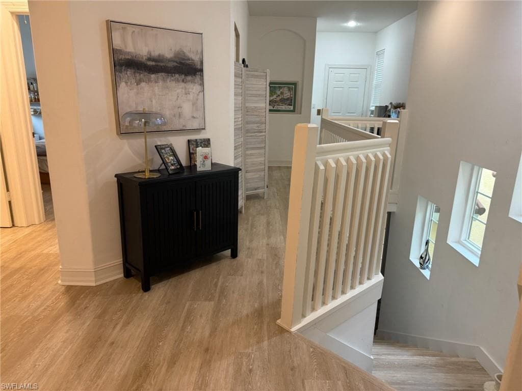 1252 Rialto Way 202, Naples, FL 34114-7