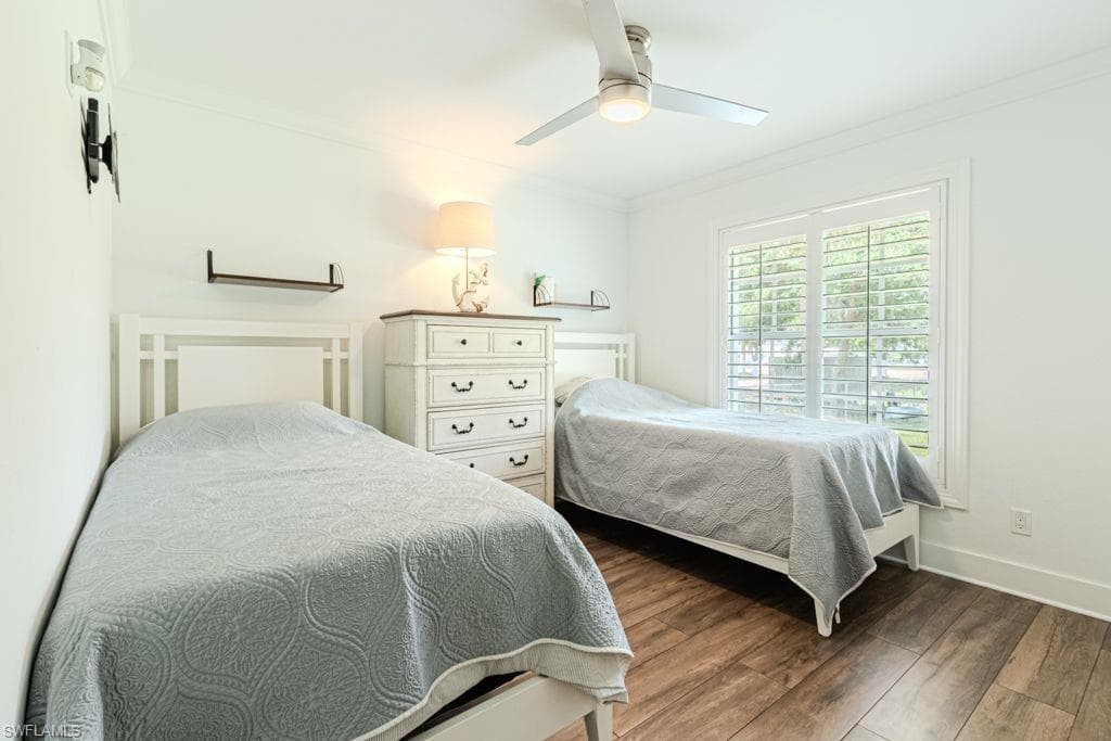 6195 Green Blvd, Naples, FL 34116-11