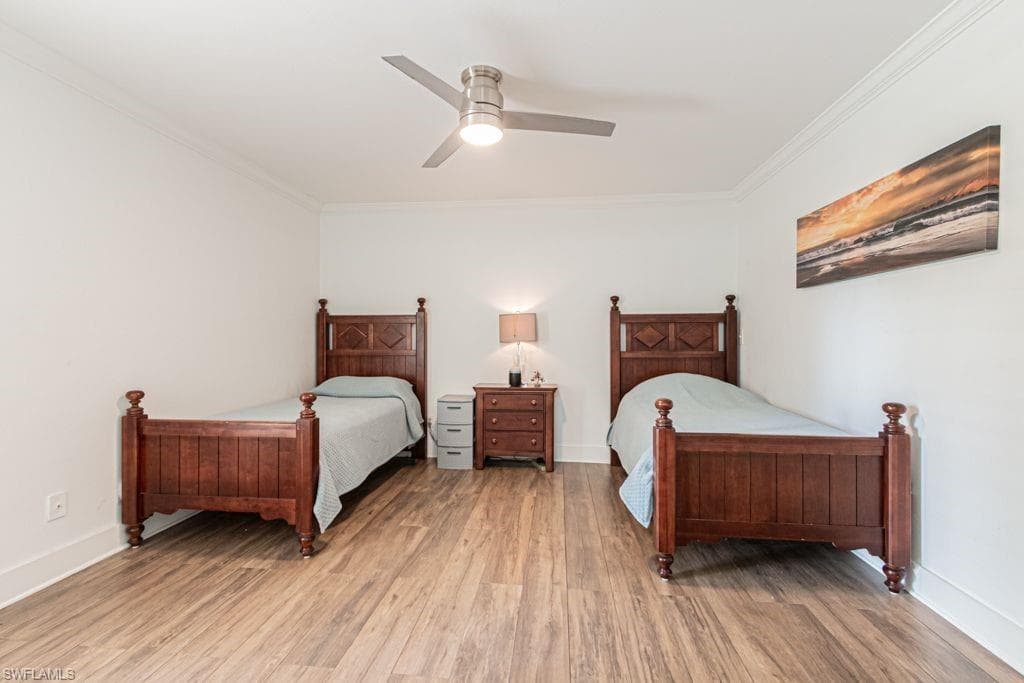6195 Green Blvd, Naples, FL 34116-12