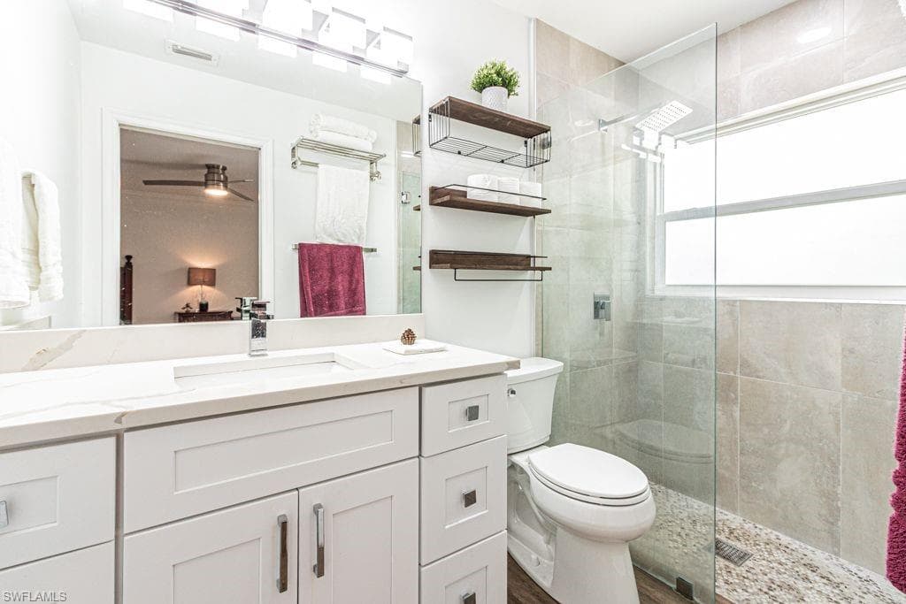 6195 Green Blvd, Naples, FL 34116-15