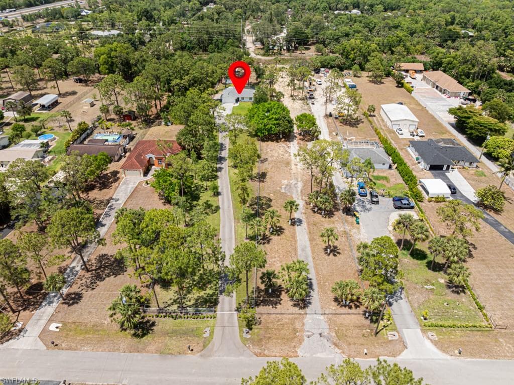 6195 Green Blvd, Naples, FL 34116-30
