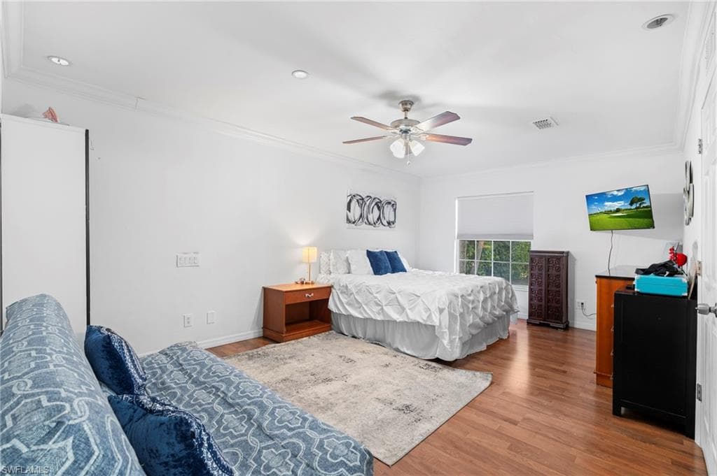 641 22nd Ave NW, Naples, FL 34120-12