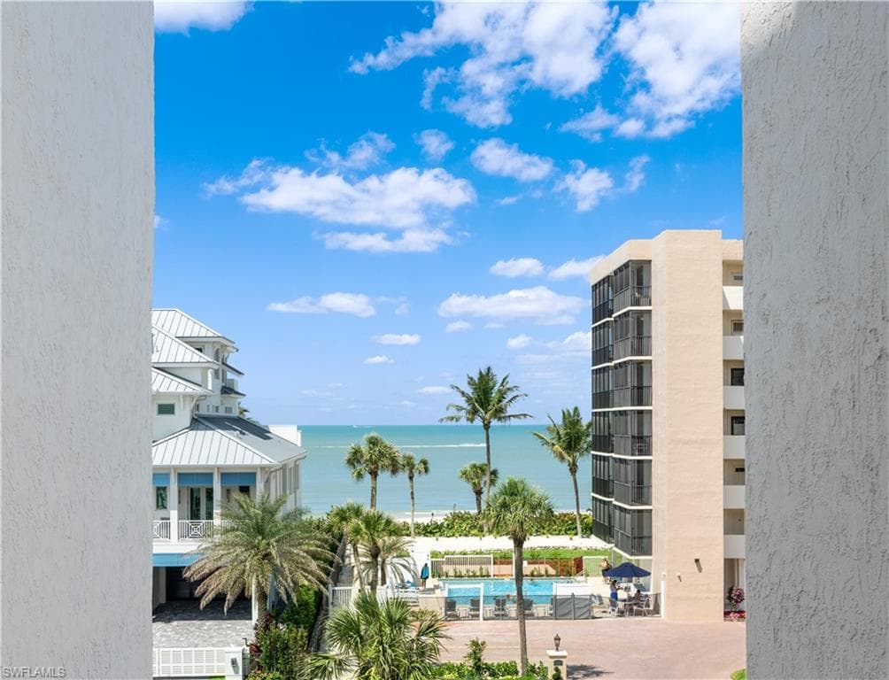 10420 Gulf Shore Dr 132, Naples, FL 34108-11