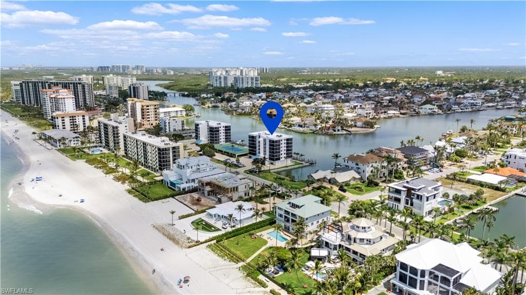10420 Gulf Shore Dr 132, Naples, FL 34108-4