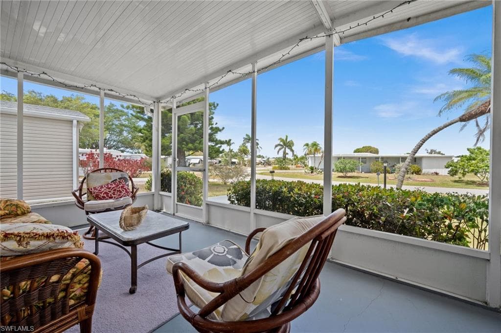65 San Remo Cir, Naples, FL 34112-24