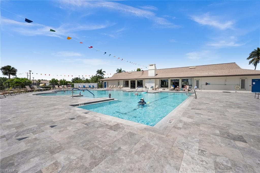 65 San Remo Cir, Naples, FL 34112-30