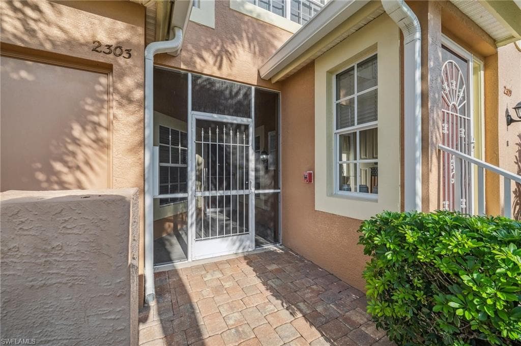 28068 Cavendish Ct 2303, Bonita Springs, FL 34135-4