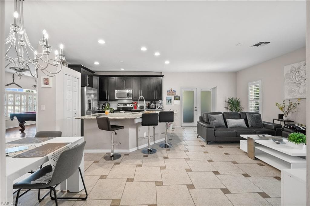 2017 Cape Coral Pkwy W, Cape Coral, FL 33914-17