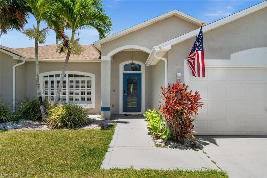 2017 Cape Coral Pkwy W, Cape Coral, FL 33914-2