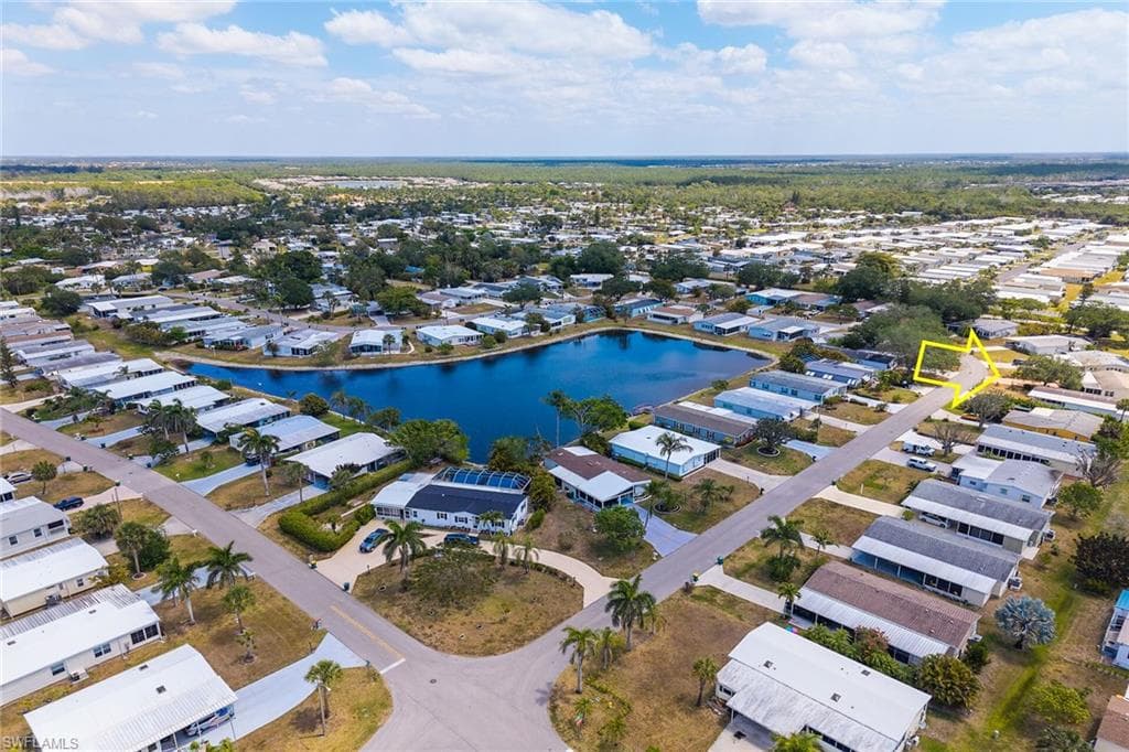 300 Riverwood Rd, Naples, FL 34114-29