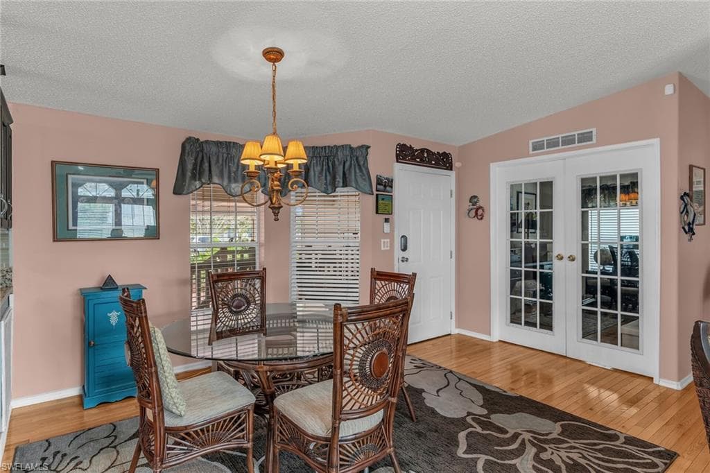 300 Riverwood Rd, Naples, FL 34114-7