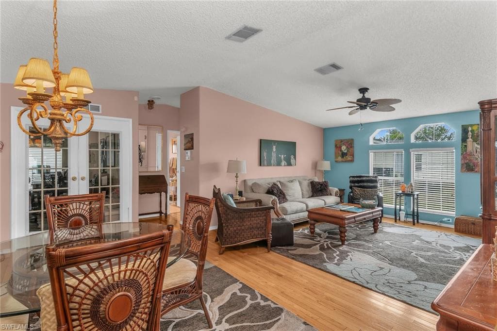 300 Riverwood Rd, Naples, FL 34114-8