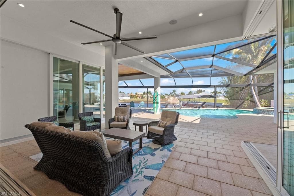 921 Cape Estates Cir, Cape Coral, FL 33993-4