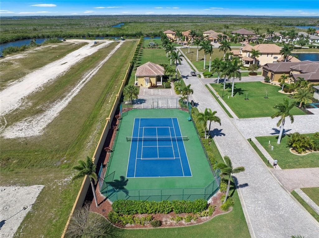 921 Cape Estates Cir, Cape Coral, FL 33993-49